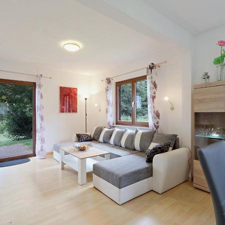 Seepark Kirchheim Ferienhaus Bei Vera Mit Sauna Eksteriør bilde