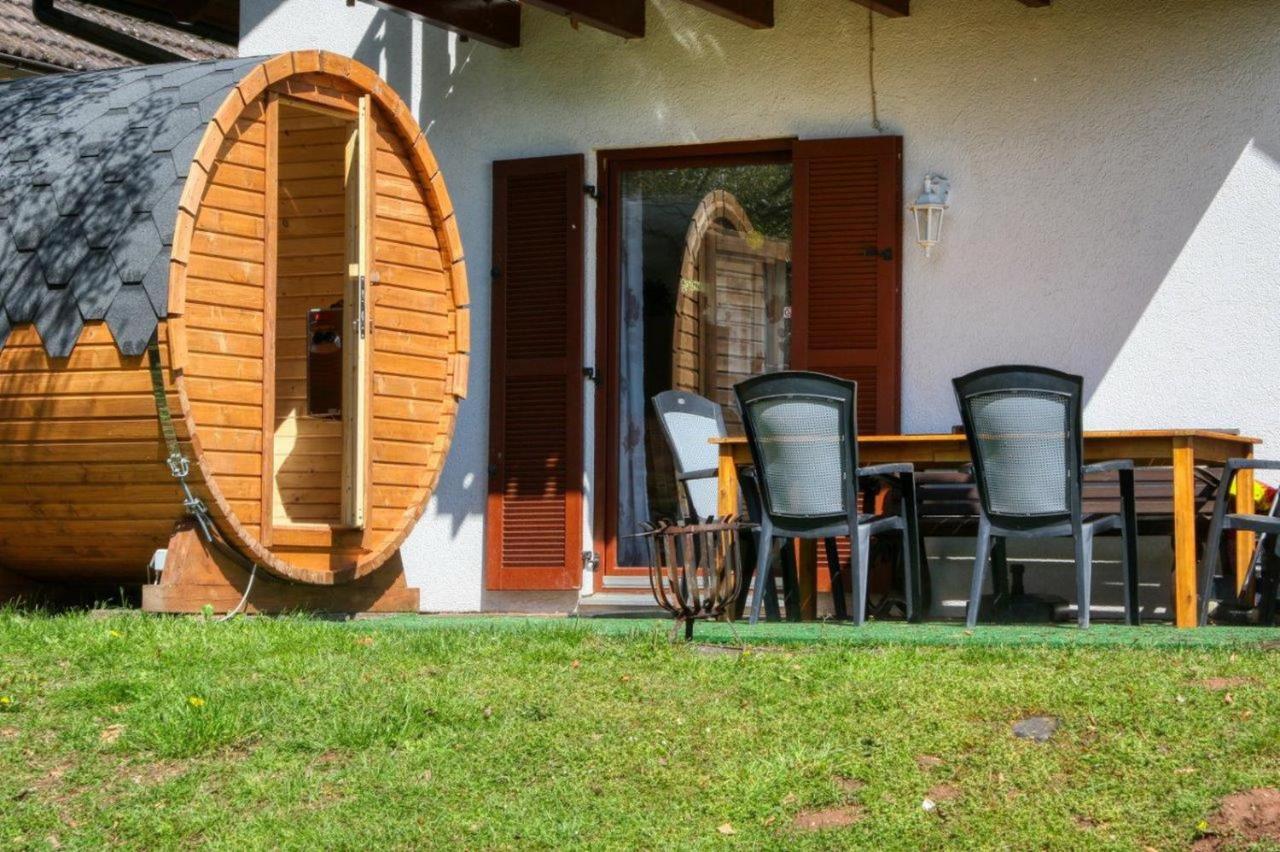 Seepark Kirchheim Ferienhaus Bei Vera Mit Sauna Eksteriør bilde